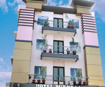 Hotel Pukhraj